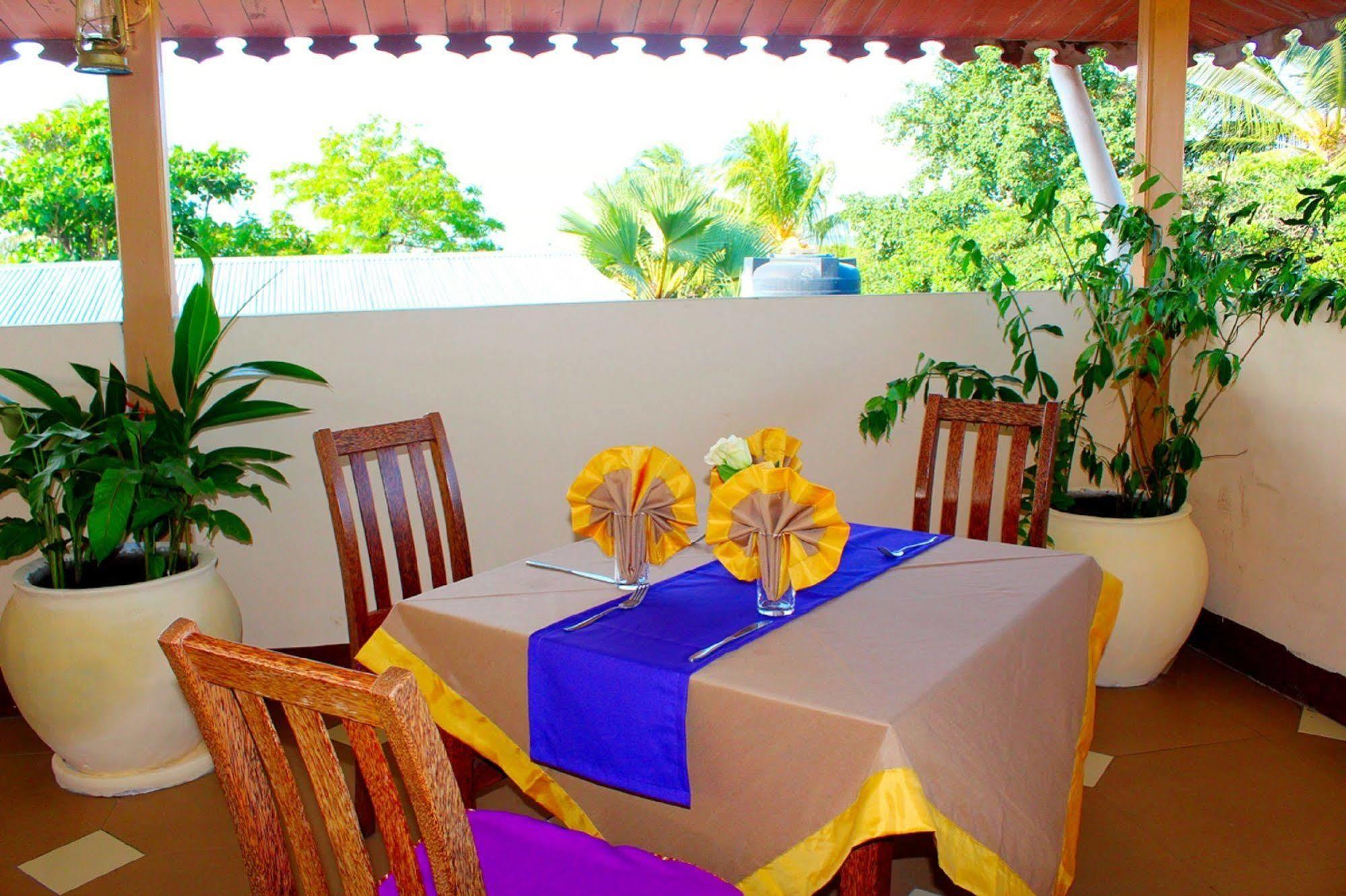 The Island Town (Adults Only) Hotel Zanzibar Екстериор снимка