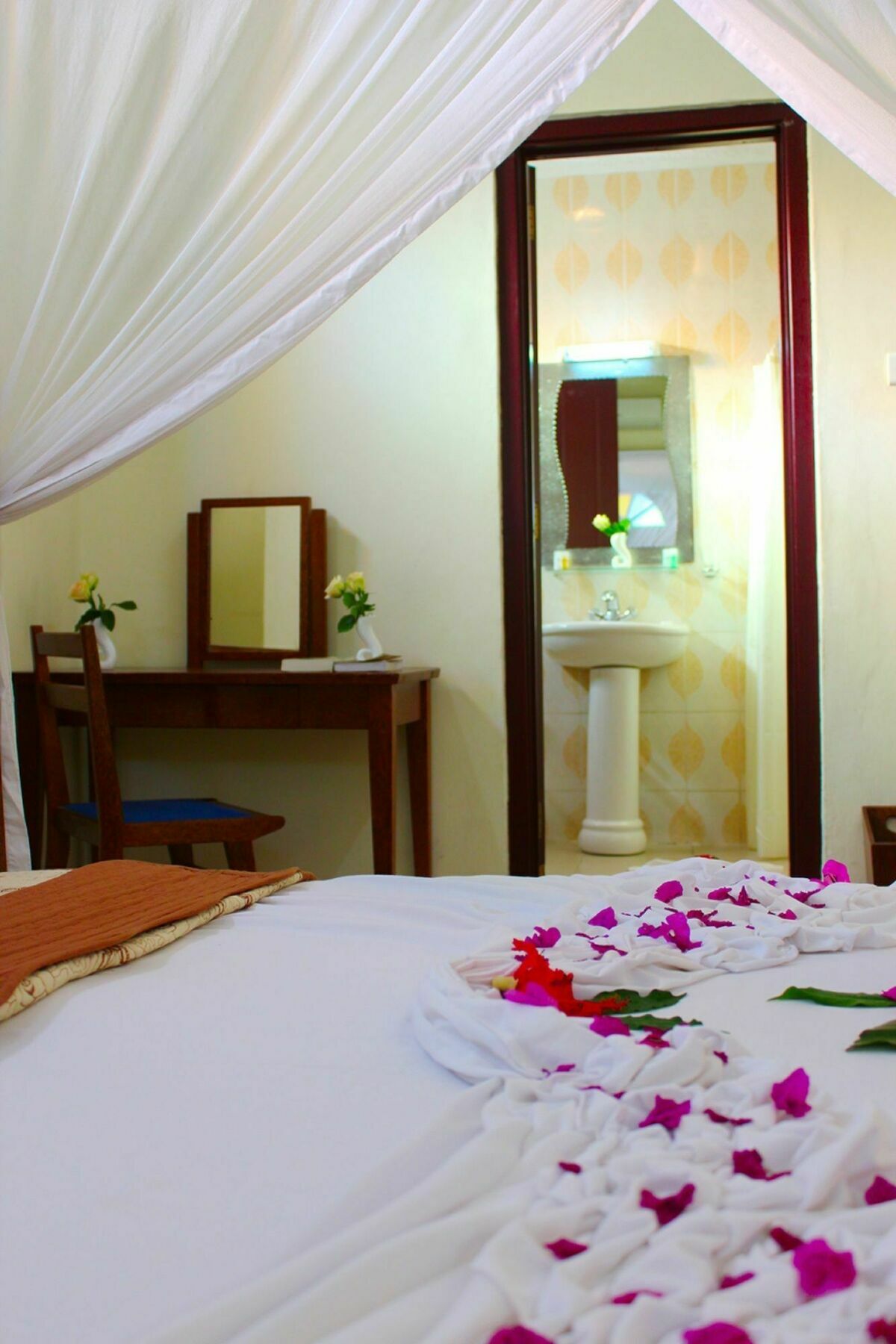 The Island Town (Adults Only) Hotel Zanzibar Екстериор снимка